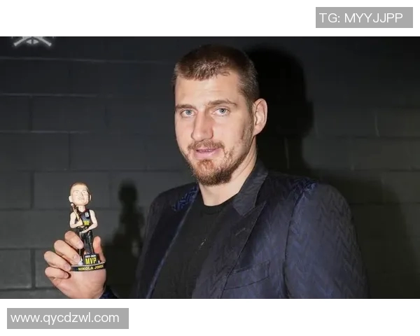 约基奇赛后采访爆金句，引全场大笑